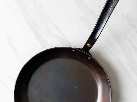 10  Round Carbon Steel Skillet - Hand Forged Fashion